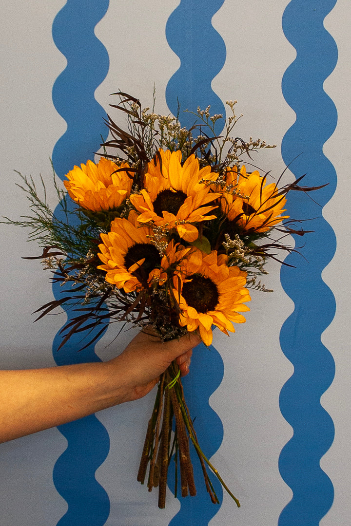 Zee Hand-tied
